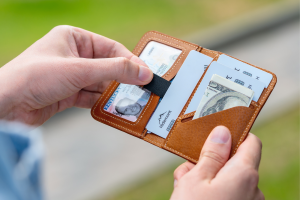 Full-Grain Vegetable-Tanned Leather RFID Wallets