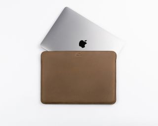 MacBook Air 13" 2022 Case In Pecan Color