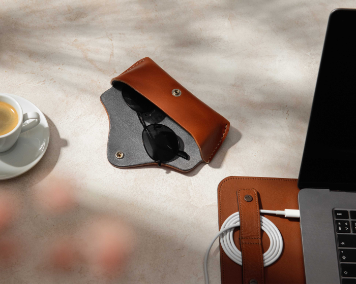Hard Leather Sunglasses Case With Full Lining | hidemont.com