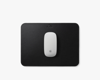 Full-Grain Leather Mouse Pad In Carbon Color