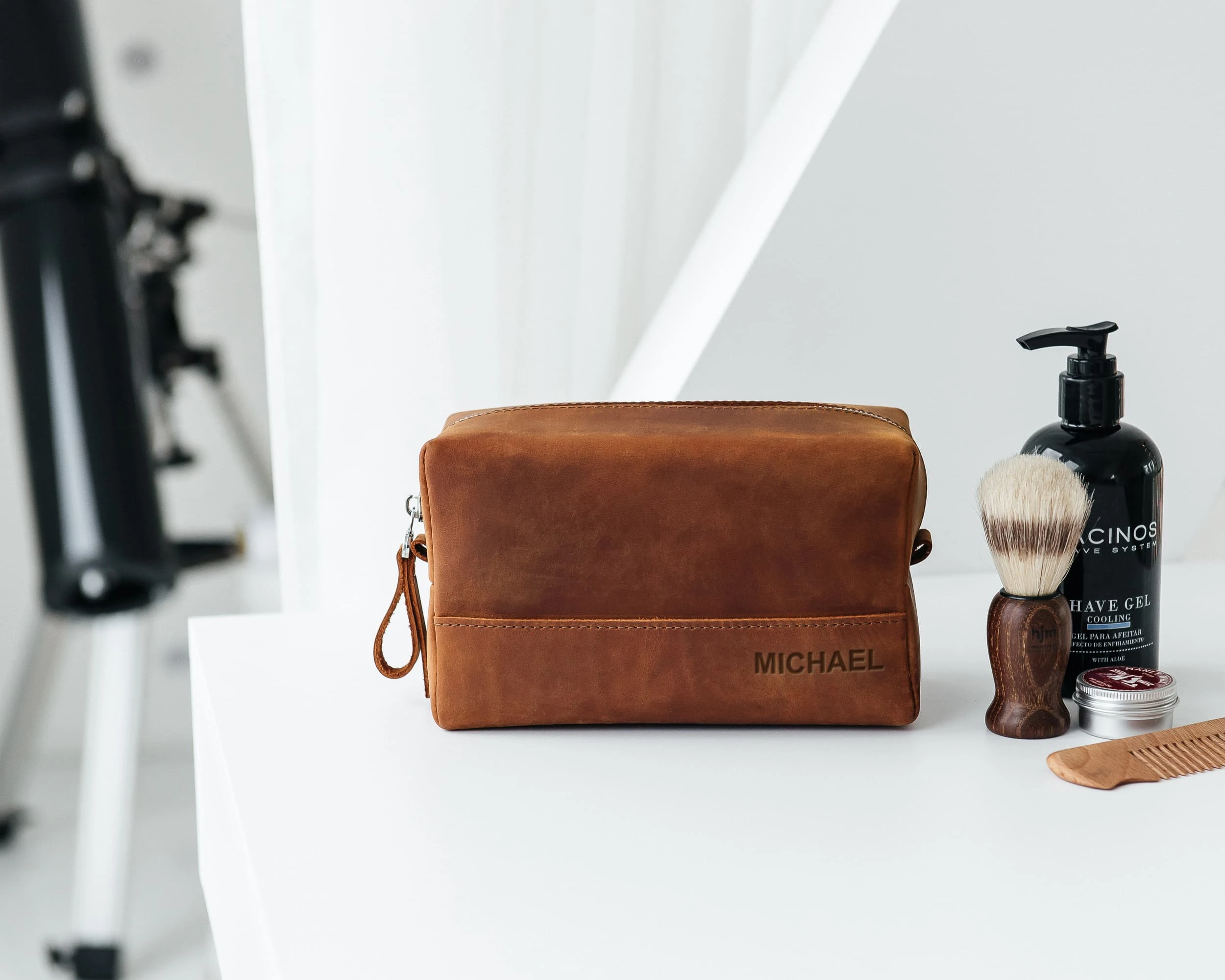 leather dopp kit