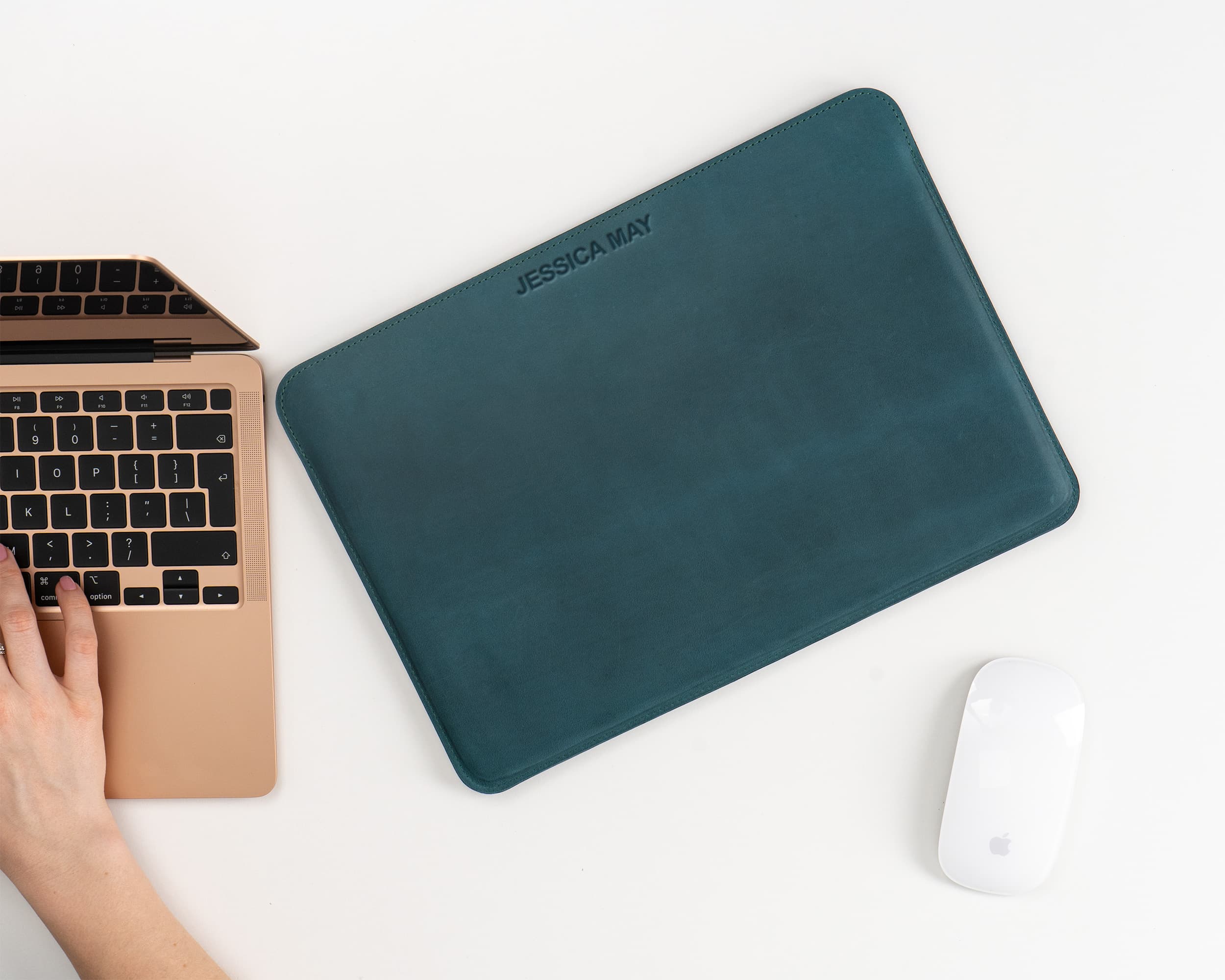 13 Designer Laptop Sleeves - 13 Chic Macbook Cases That Look Professional