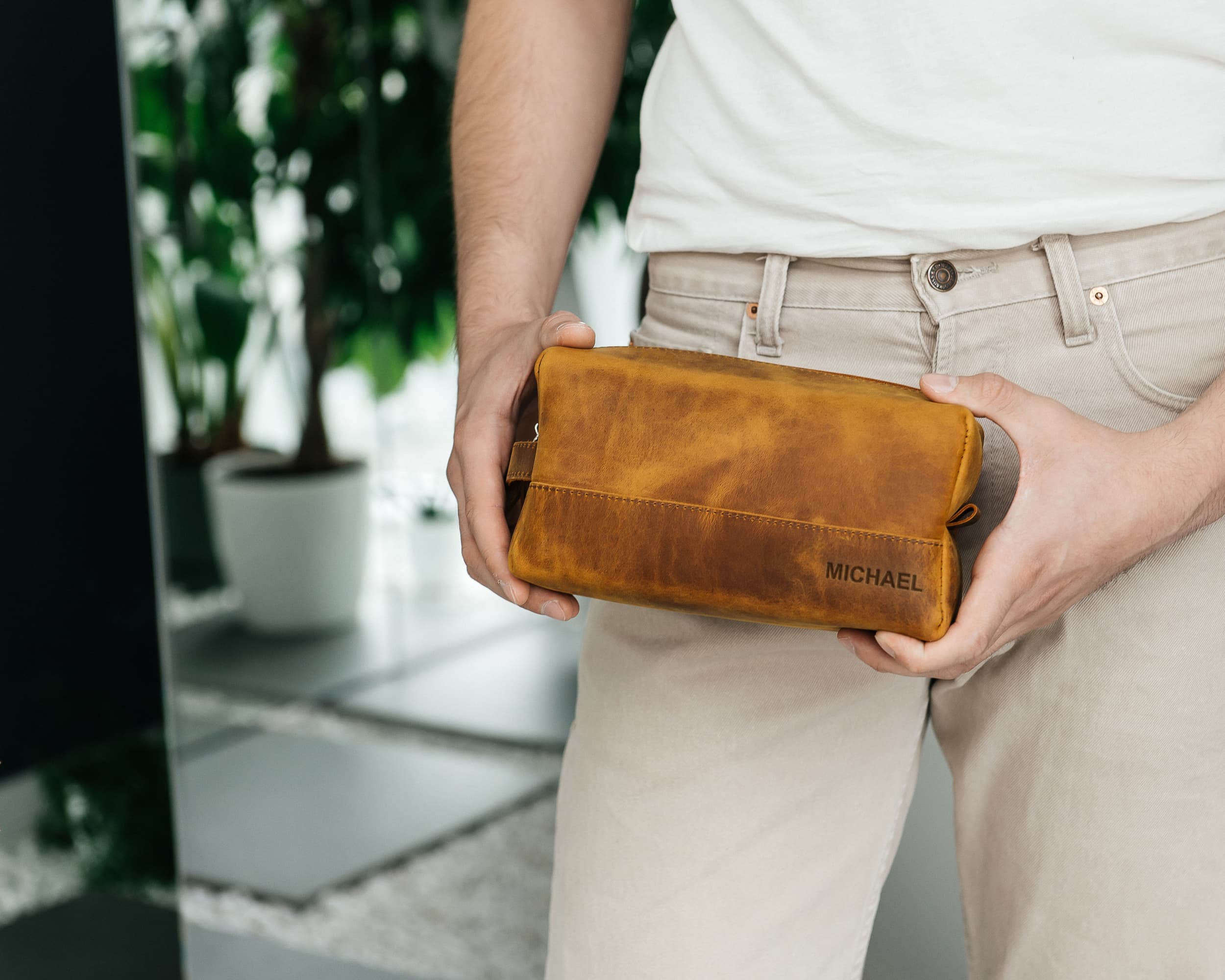 leather dopp kit