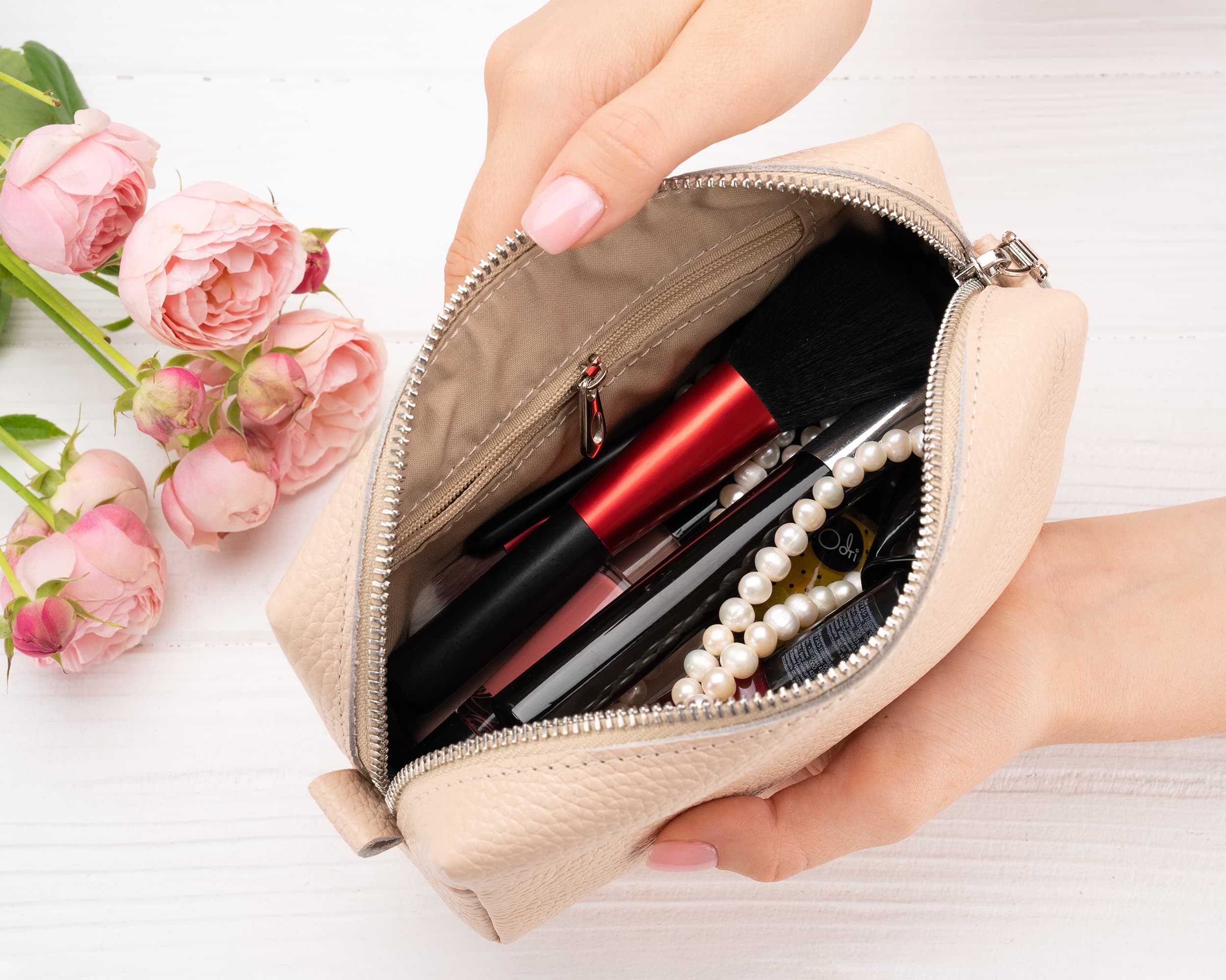 5 Essential Makeup Items for Every Makeup Bag