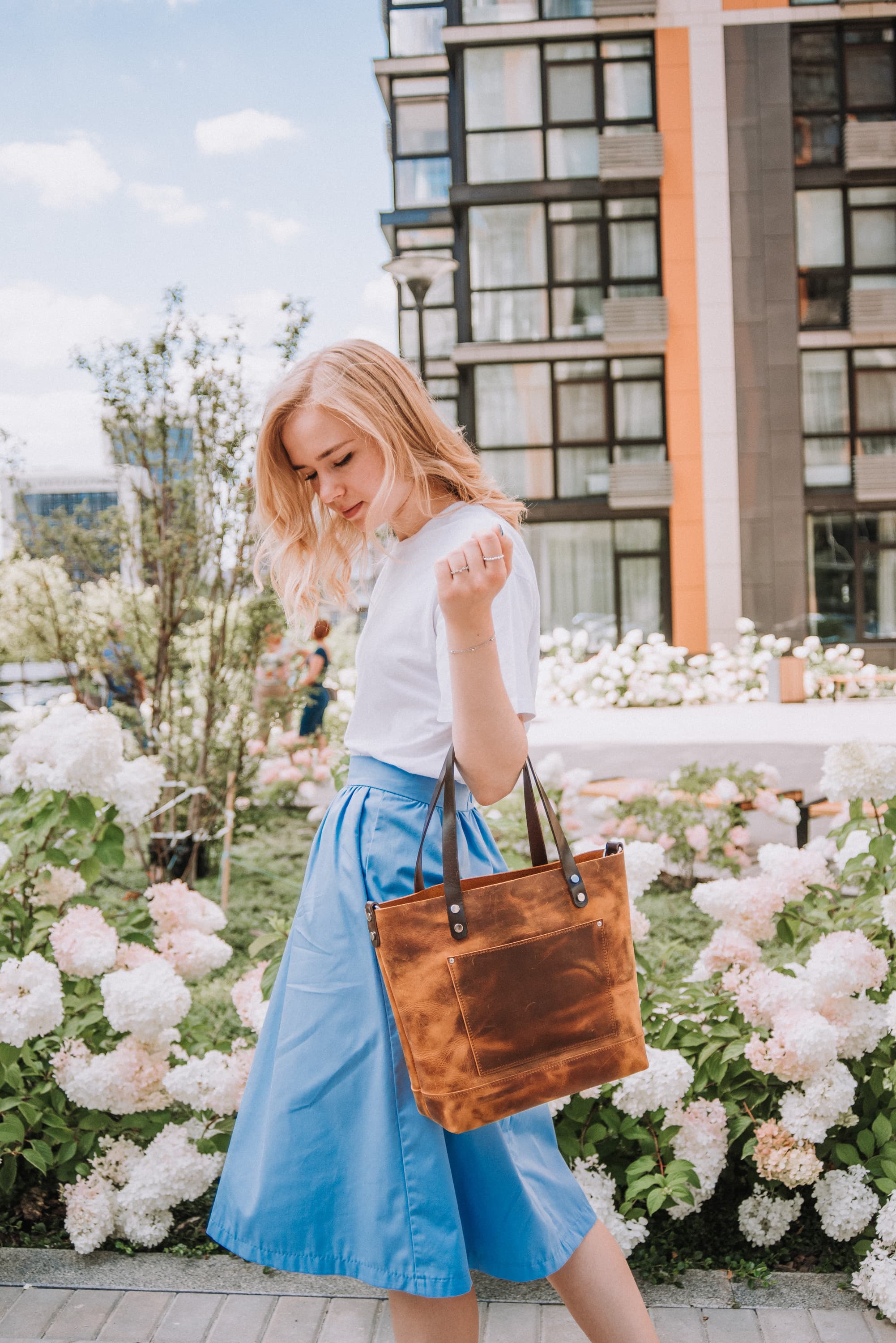 leather tote bag