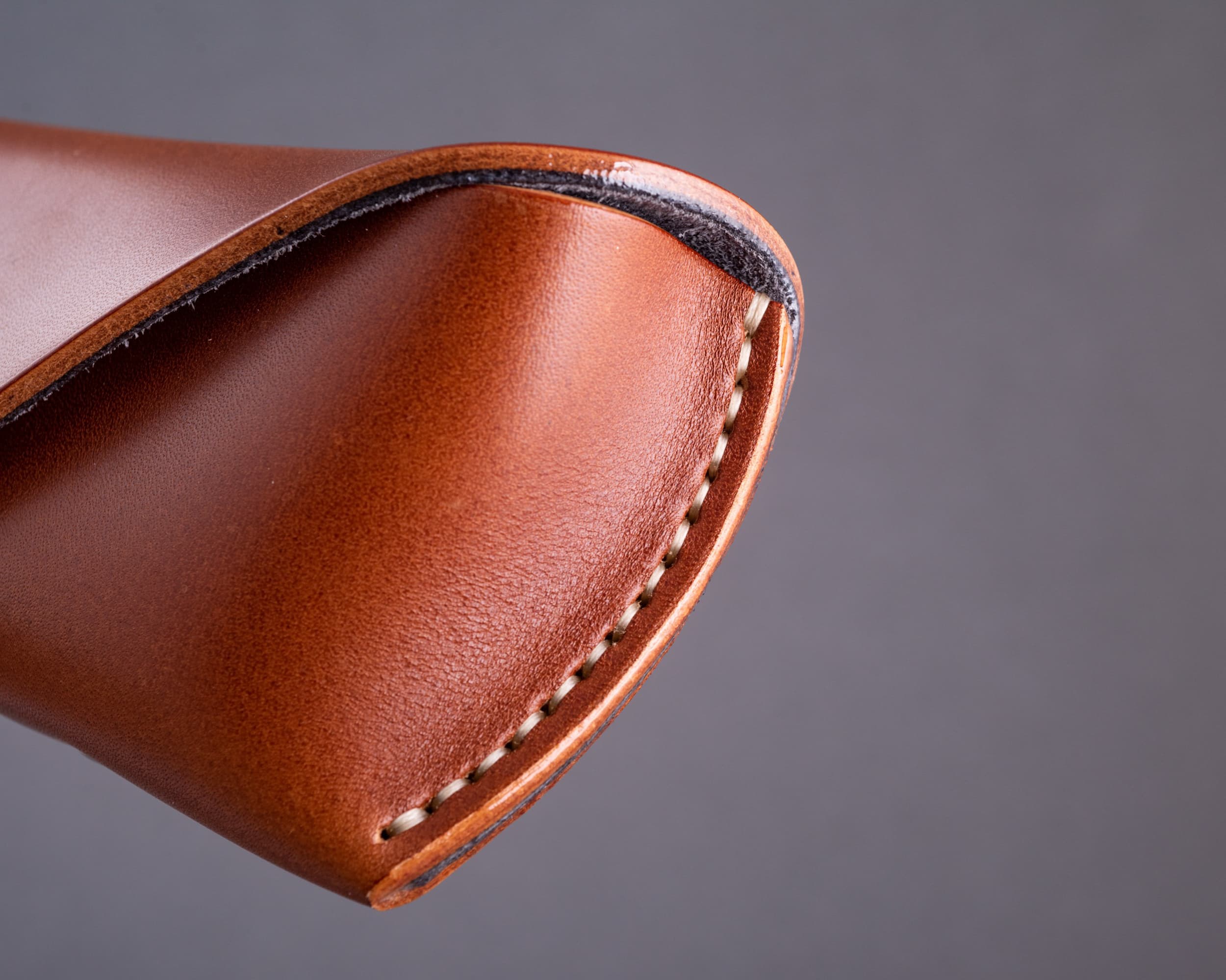 saddle stitching on leather